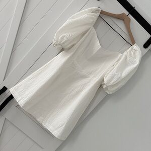 Elegant White Puff Sleeve Top